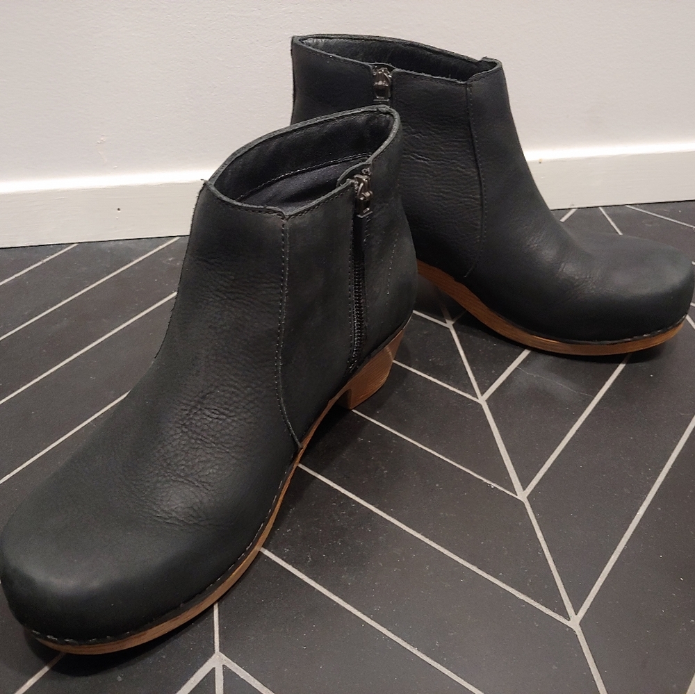Dansko Black Leather Boots Size 38
